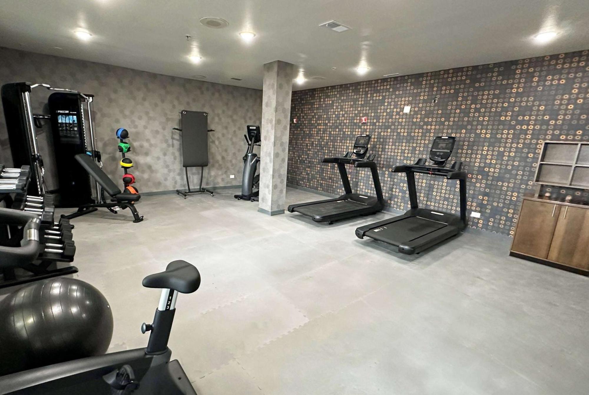 La Quinta Inn & Suites By Wyndham South Holland Exteriör bild