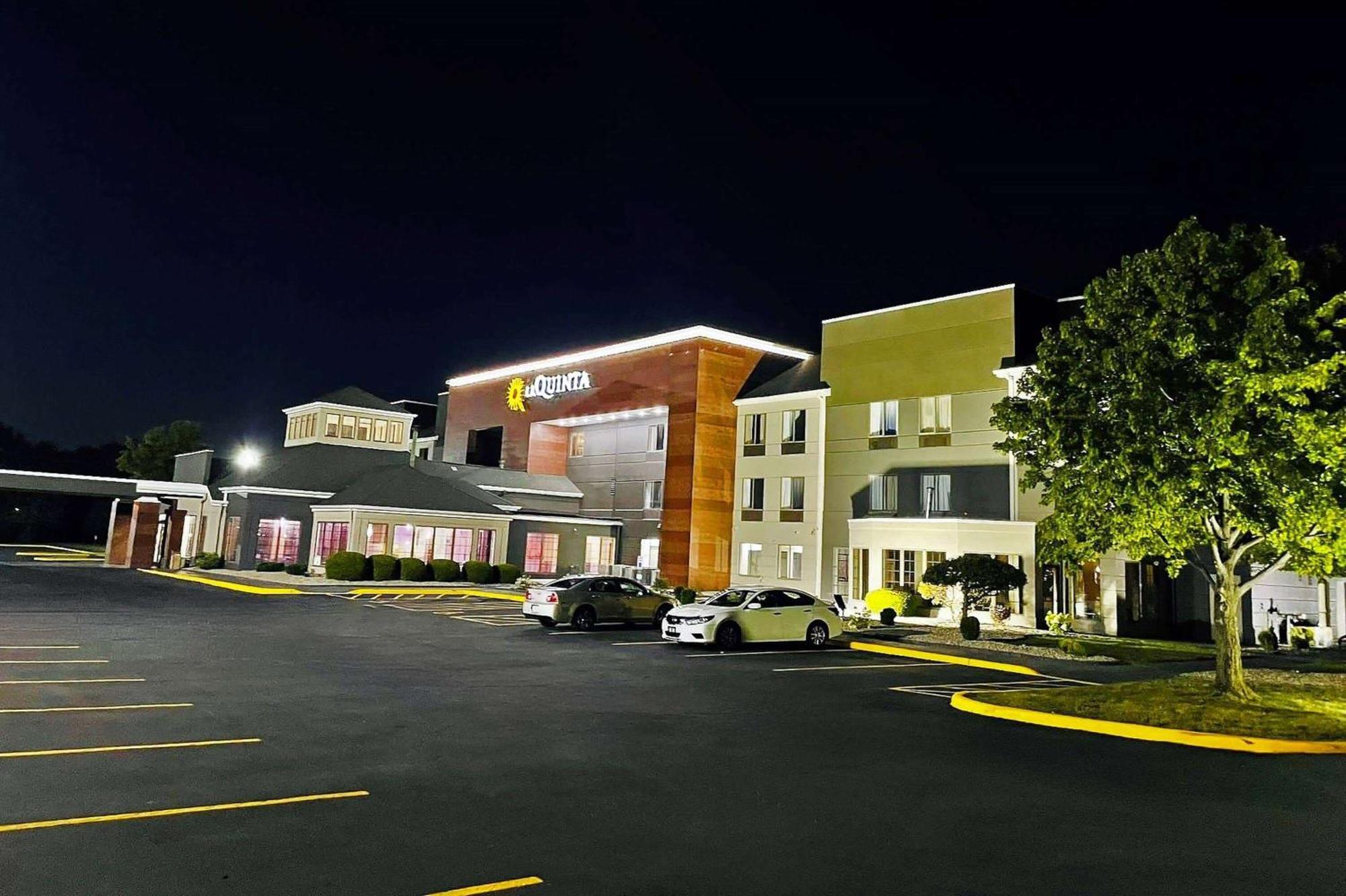 La Quinta Inn & Suites By Wyndham South Holland Exteriör bild