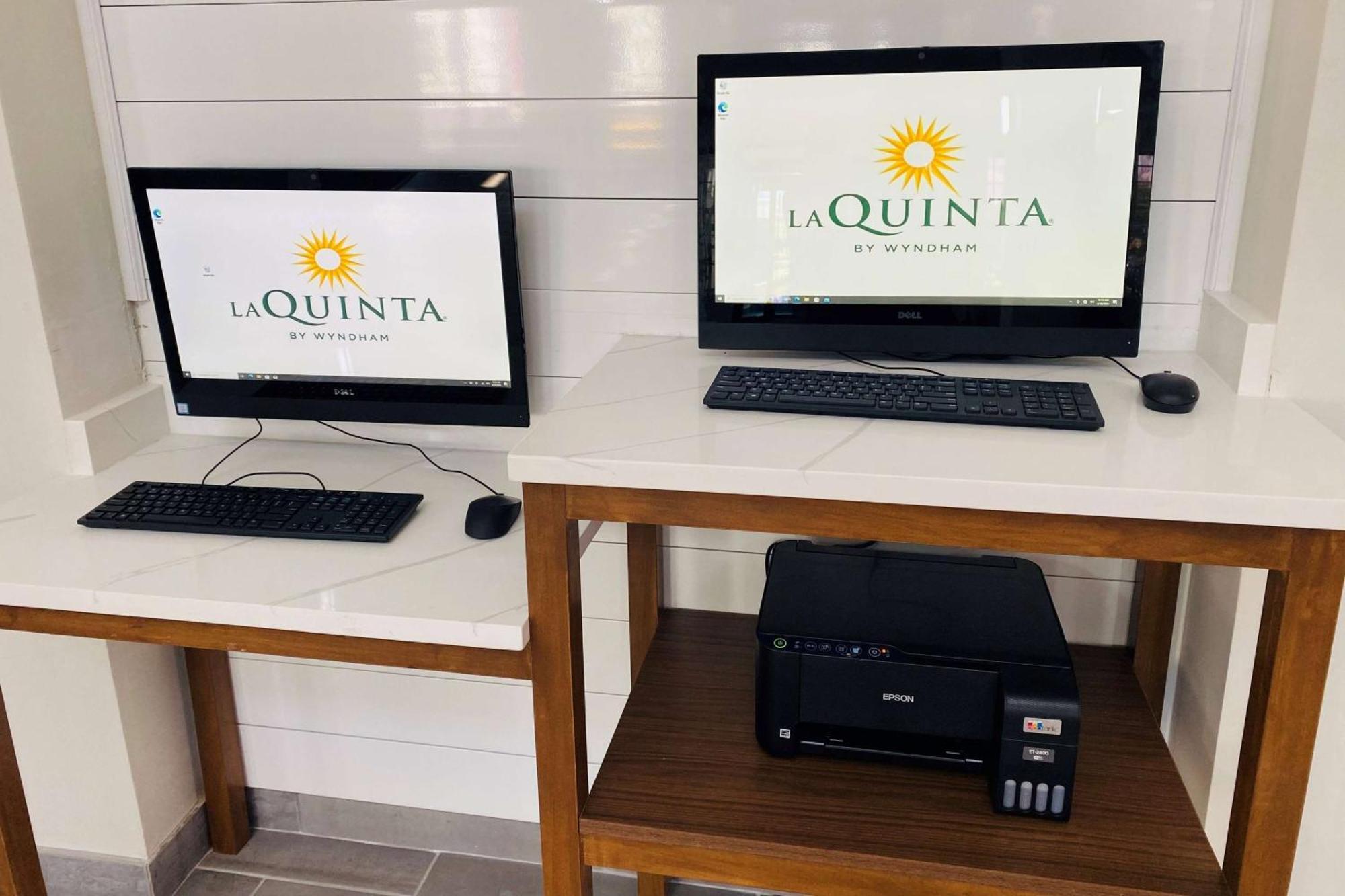 La Quinta Inn & Suites By Wyndham South Holland Exteriör bild