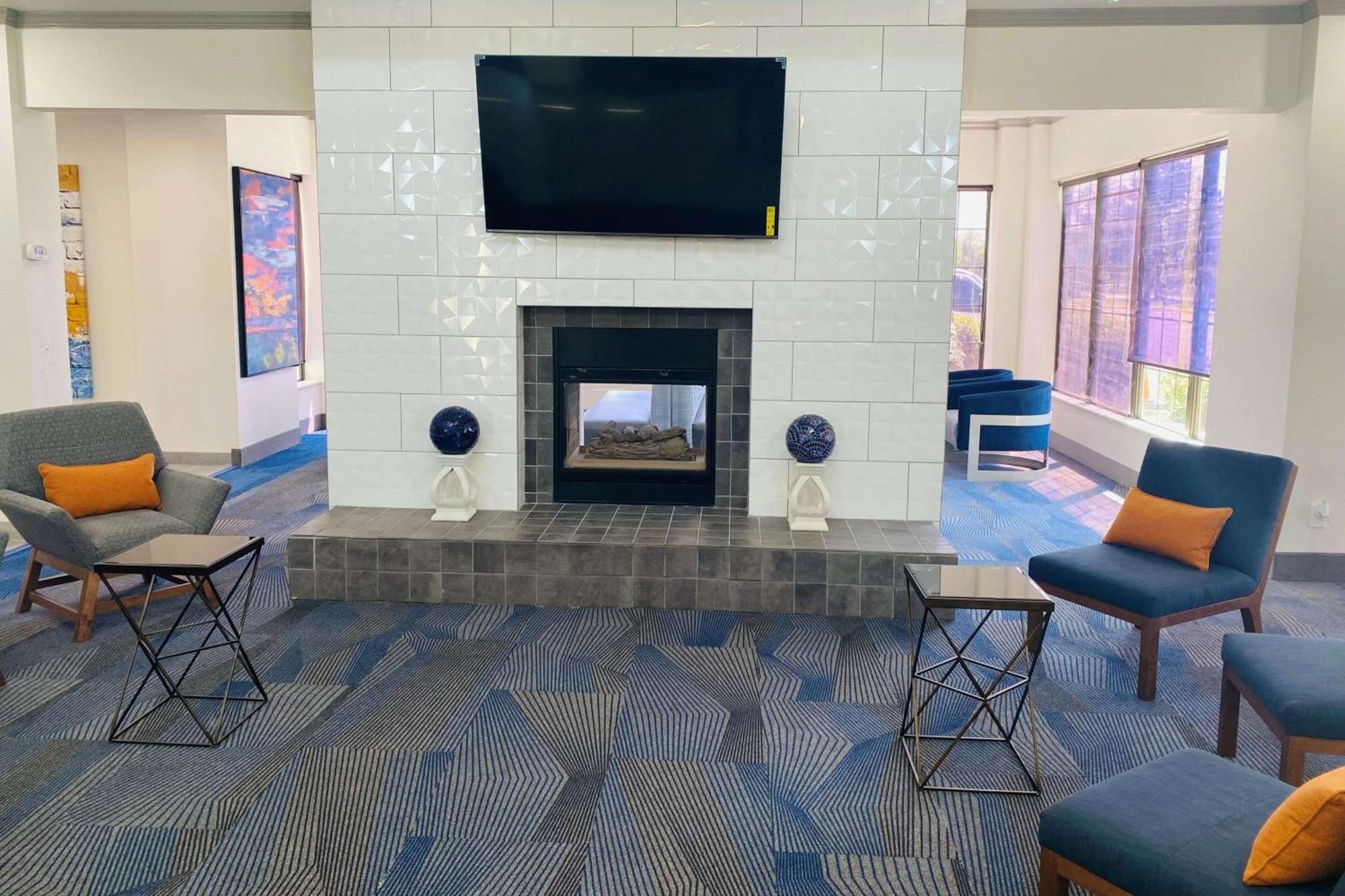 La Quinta Inn & Suites By Wyndham South Holland Exteriör bild