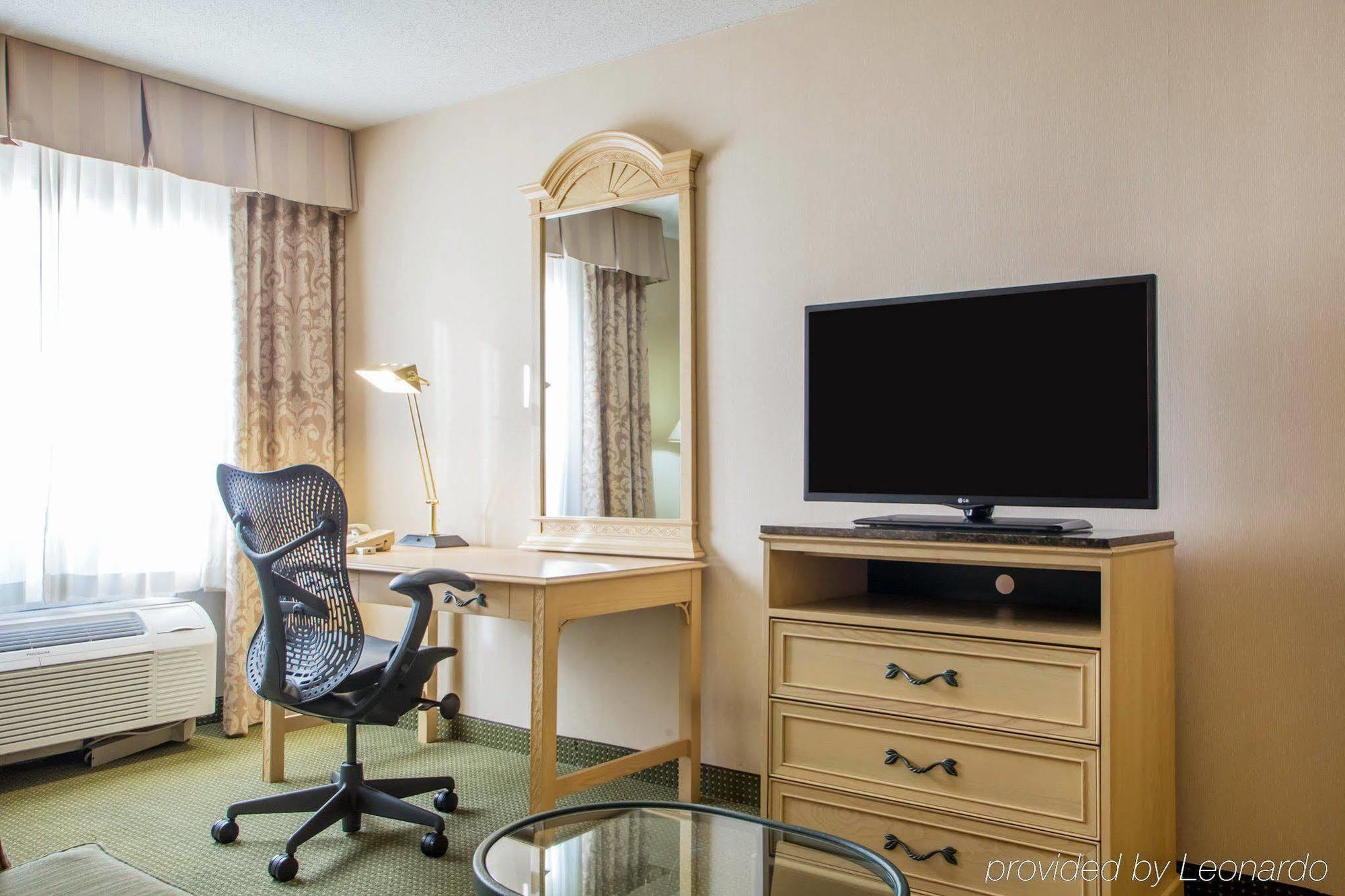 La Quinta Inn & Suites By Wyndham South Holland Exteriör bild